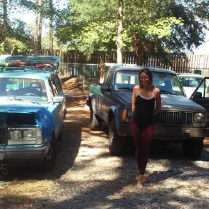 Claire gets a pick-up truck: Jeep Comanche 20160926_123438